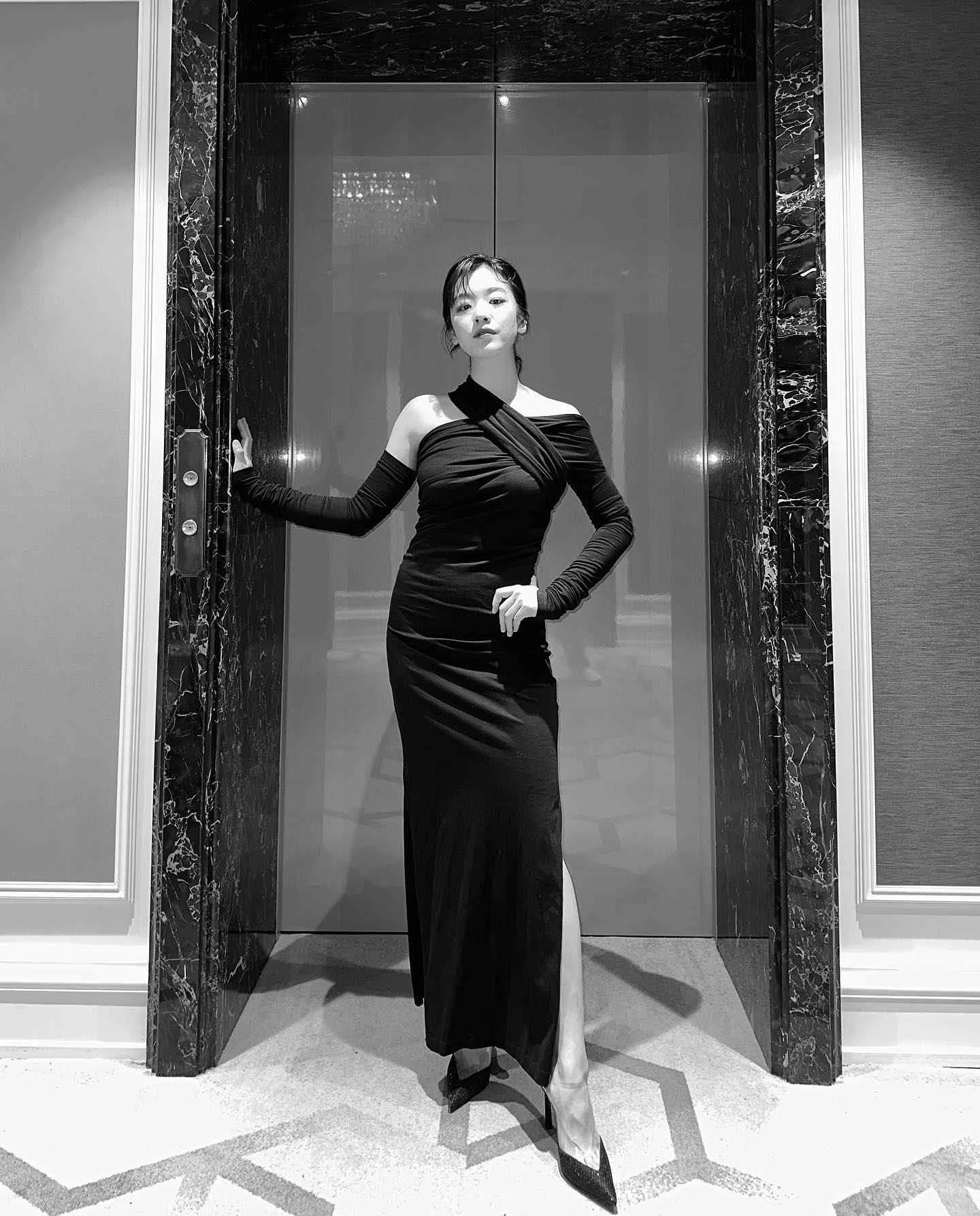 Lee Joo Young - lee-joo-young-sexy-15.webp